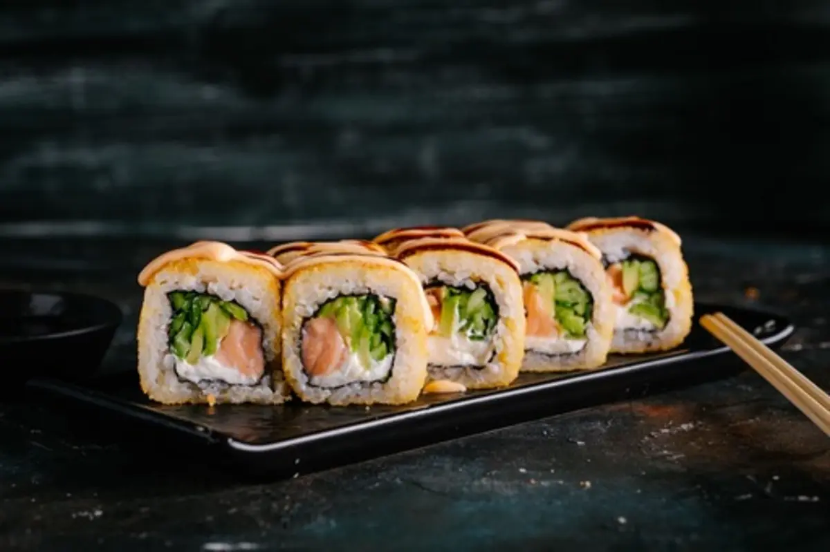 Salmon Çıtır Roll